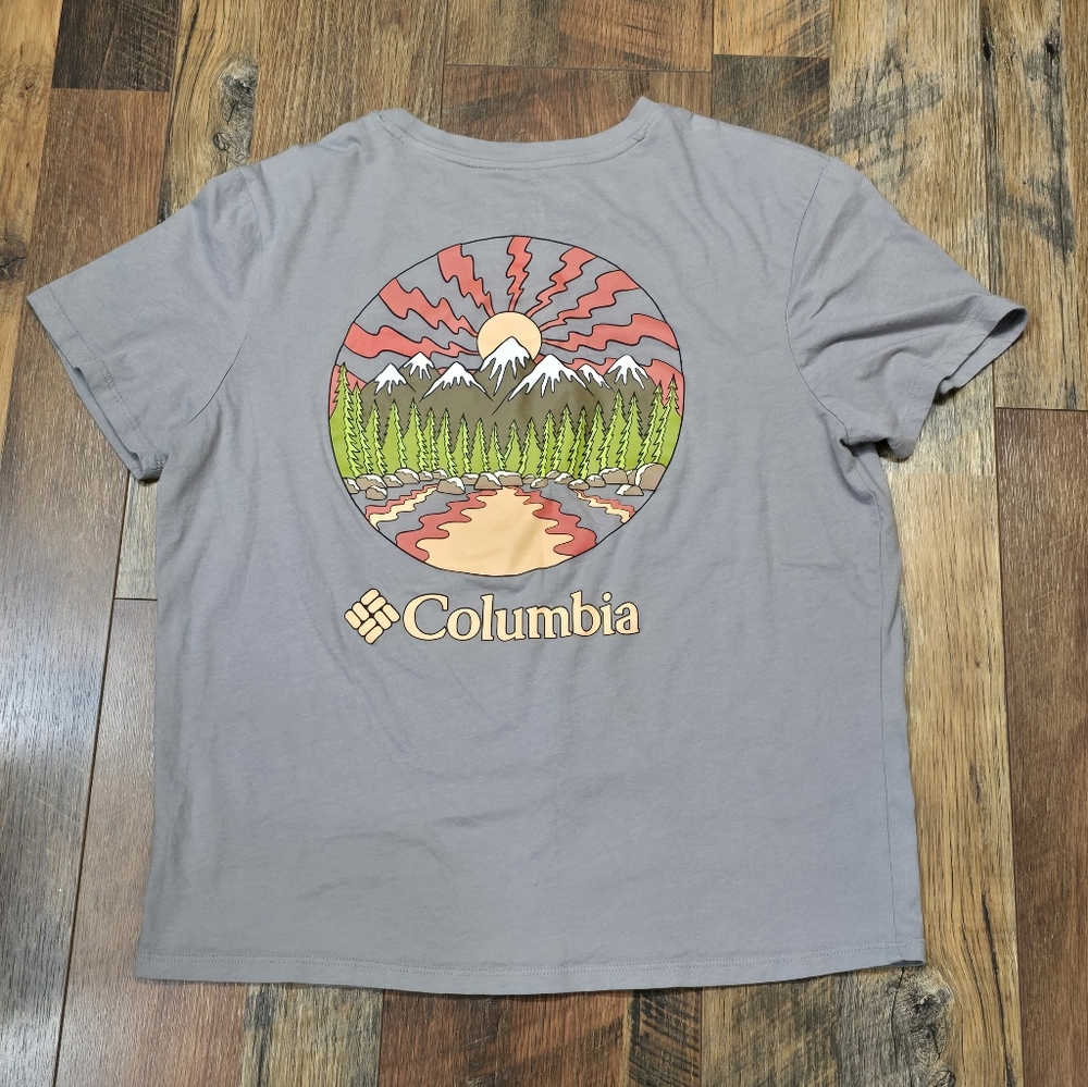 Womens Columbia T-shirt